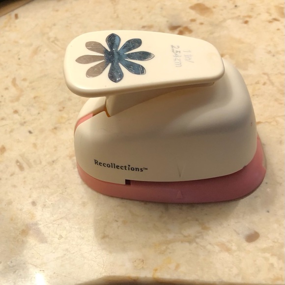 Recollections 1 inch 2.54 cm die cutting tool - Picture 1 of 3